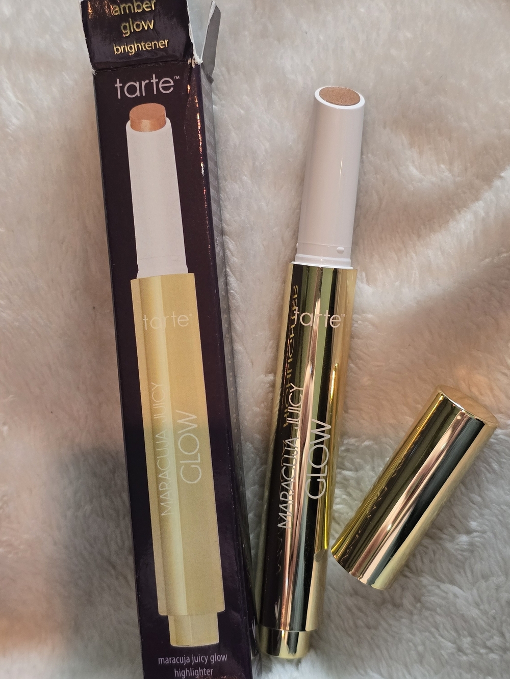 tarte Maracuja Juicy Glow Highlighter Stick — Amber Glow